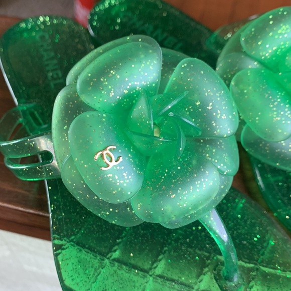 Chanel 2008P Camellia Jelly Sandals RARE - Picture 3 of 13